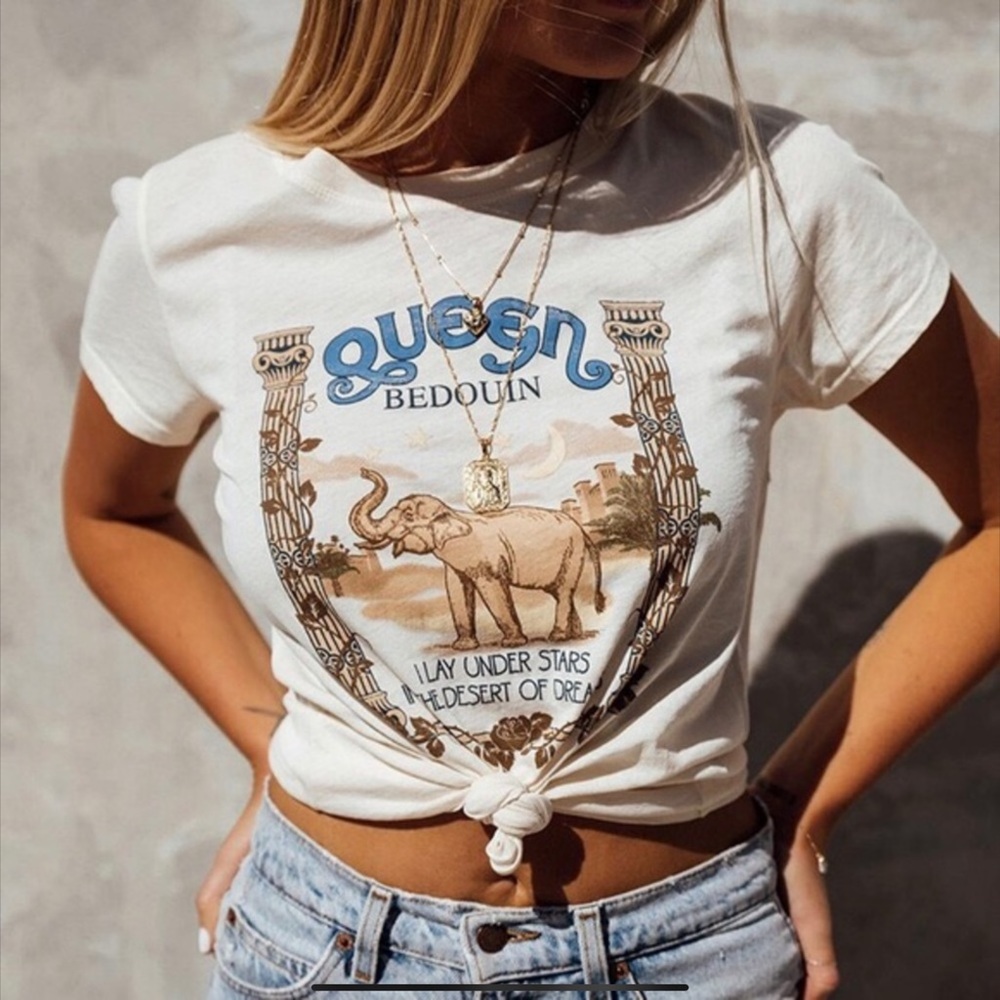 spell queen bedouin tee